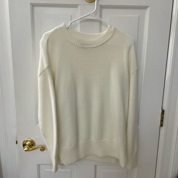 Banana Republic Sweater - Picture 1 of 3
